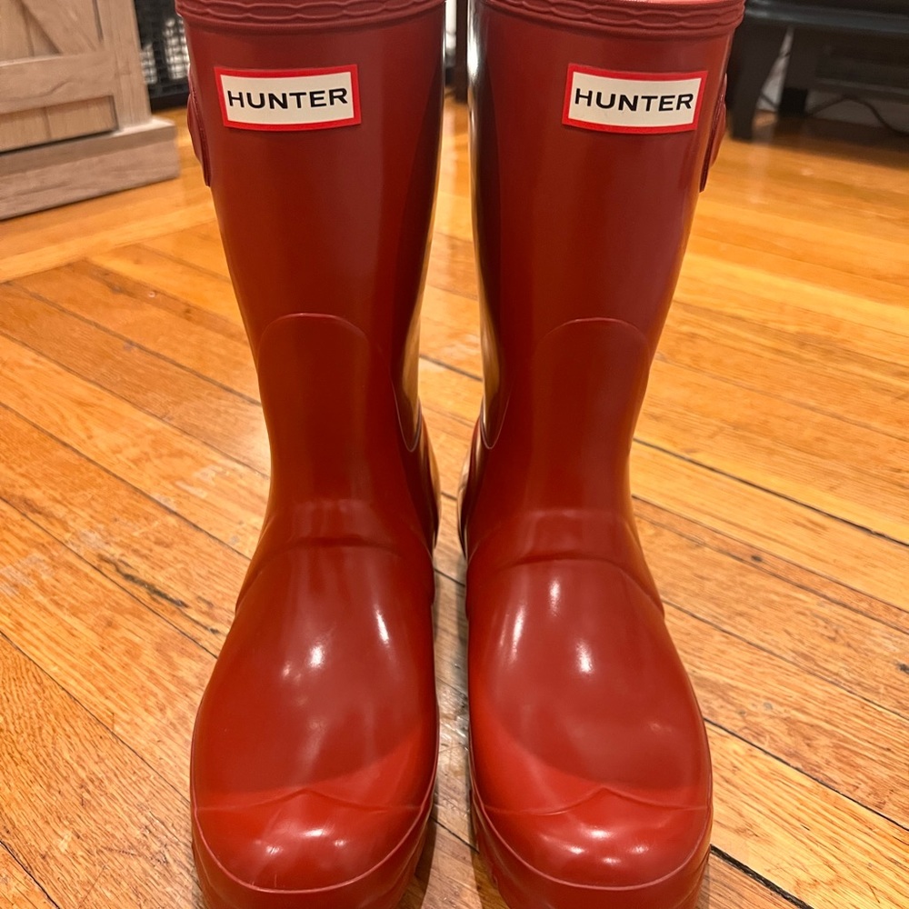 Hunter Rain Boots in Red, mid calf length
